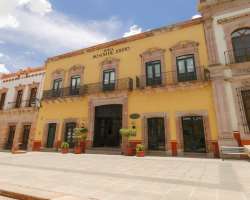 The hotel owes its name to the ex-owner of the bar The hotel owes its name to the ex-owner of the barrio, Don Jobito. It is preserved by the government which is why many of the balconies and the terrac